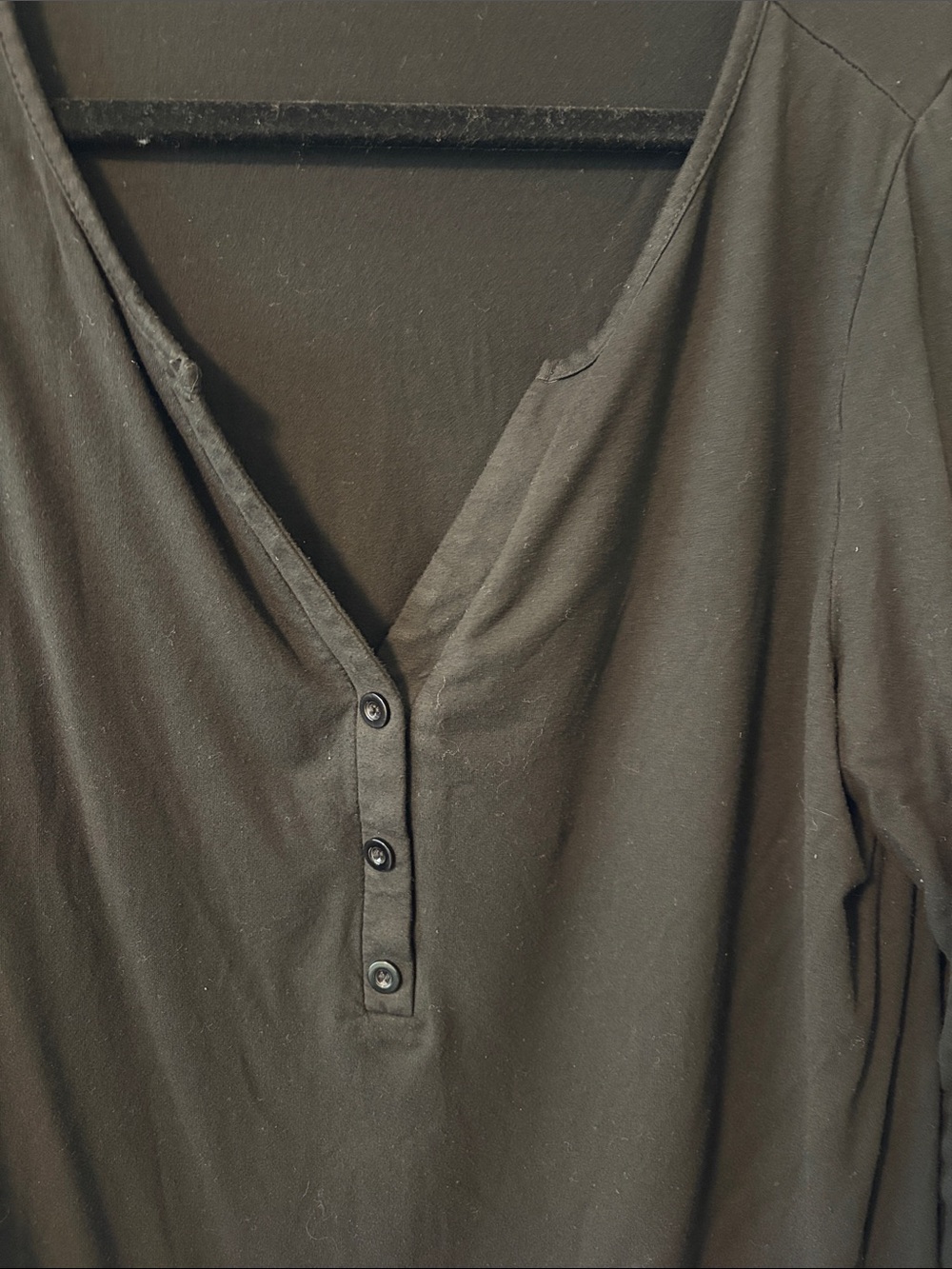 BloomChic Black Long Sleeve V-Neck Henley Top - Picture 2 of 4